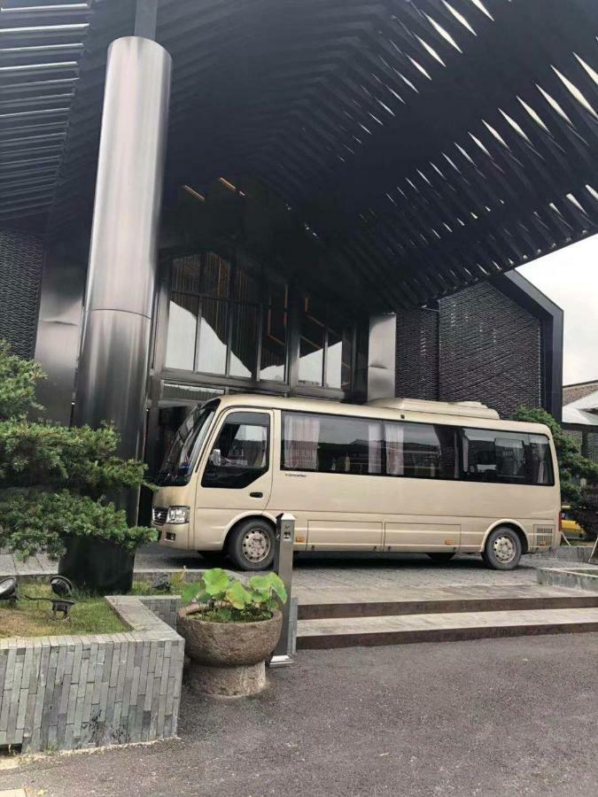 Hotel Lin Ting Pudong Airport 4*